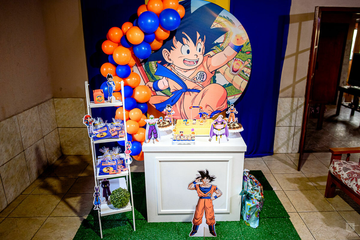Foto Inspiração de Decoração: Dragon Ball Z para Aniversário Infantil em Guaíba/RS Foto Inspiração de Decoração: Dragon Ball Z para Aniversário Infantil em Guaíba/RS - Imagem 1